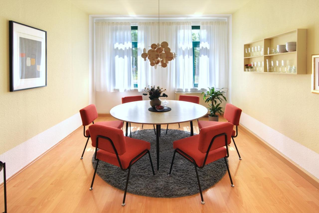Vonbehling Boutique Apartment Mit 65Zoll Tv Und Designerstuecken Halle  Εξωτερικό φωτογραφία
