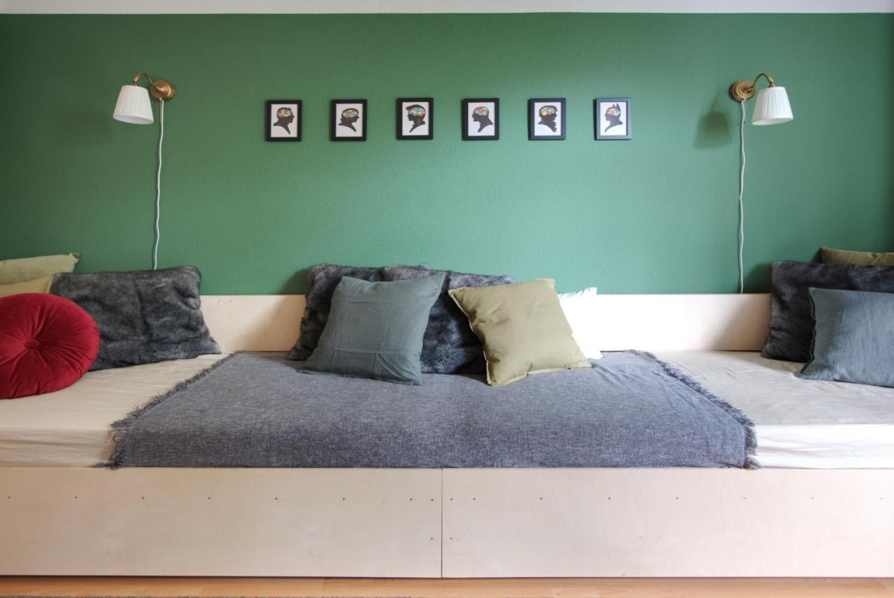 Vonbehling Boutique Apartment Mit 65Zoll Tv Und Designerstuecken Halle  Εξωτερικό φωτογραφία