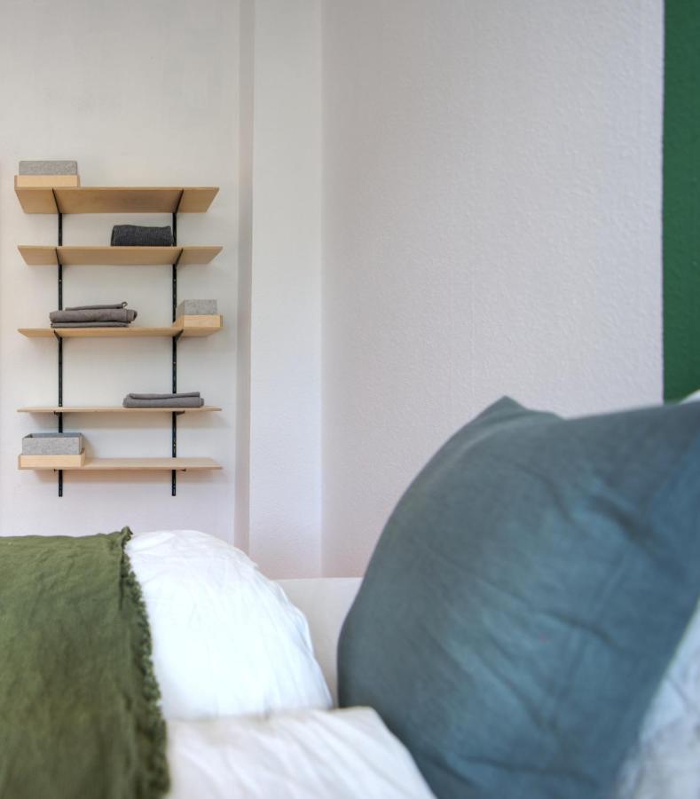 Vonbehling Boutique Apartment Mit 65Zoll Tv Und Designerstuecken Halle  Εξωτερικό φωτογραφία