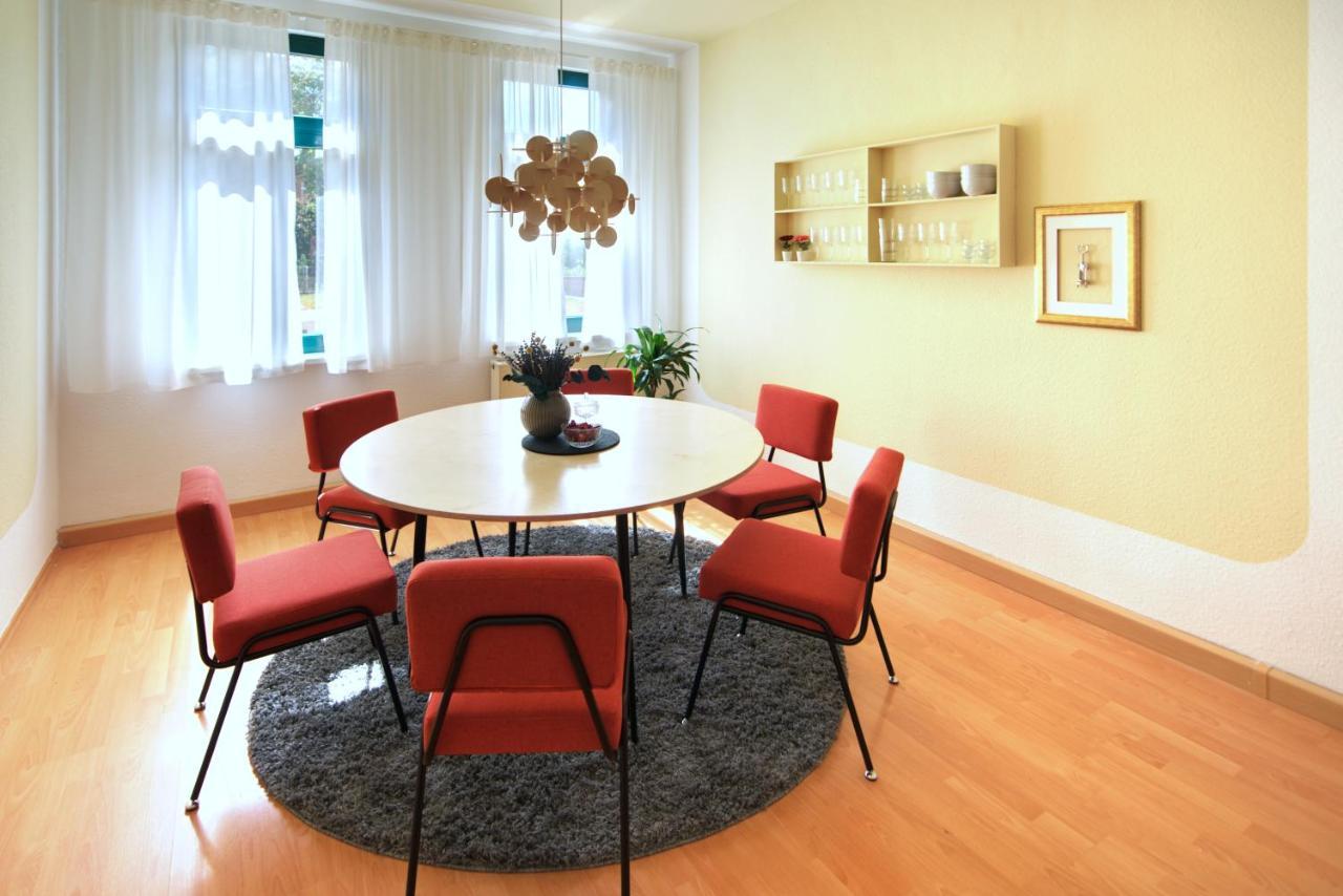 Vonbehling Boutique Apartment Mit 65Zoll Tv Und Designerstuecken Halle  Εξωτερικό φωτογραφία